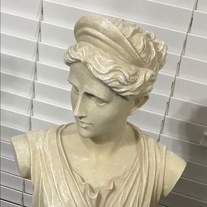 Meet your Posher, Gina